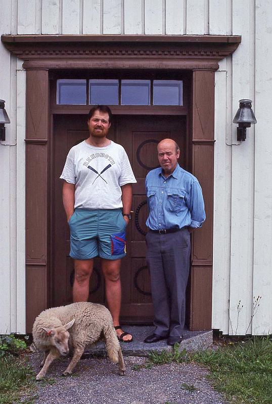 WT 3300 368-15 Norway James W Blilie John Arne Narum Bliligaard Aug-1992.jpg